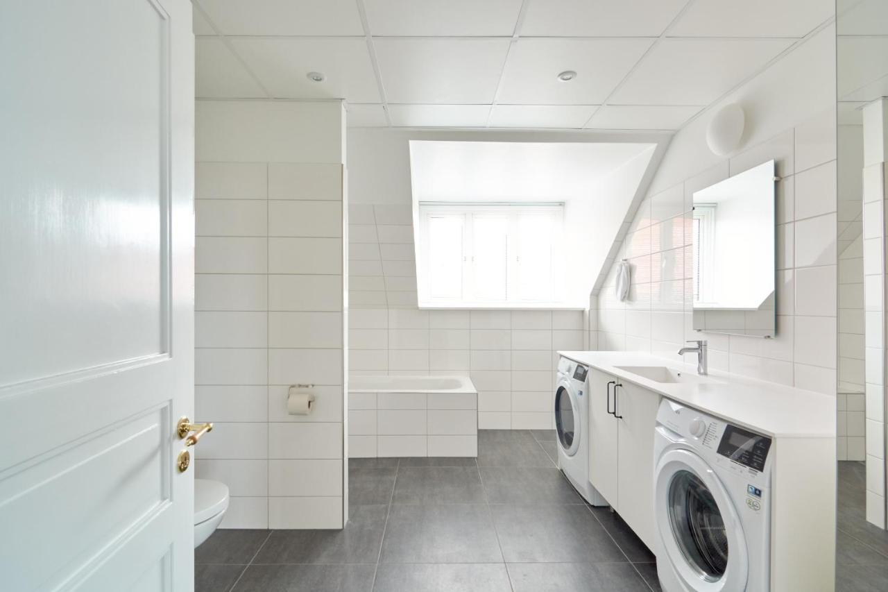 Beautiful 3 Bedroom Apartment Near Shopping & Metro Копенхаген Екстериор снимка