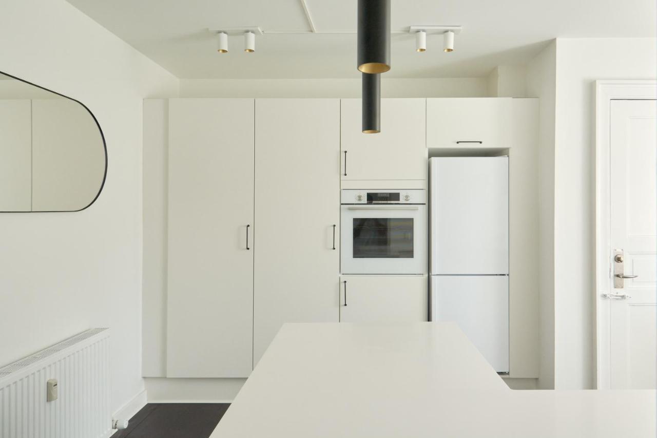 Beautiful 3 Bedroom Apartment Near Shopping & Metro Копенхаген Екстериор снимка