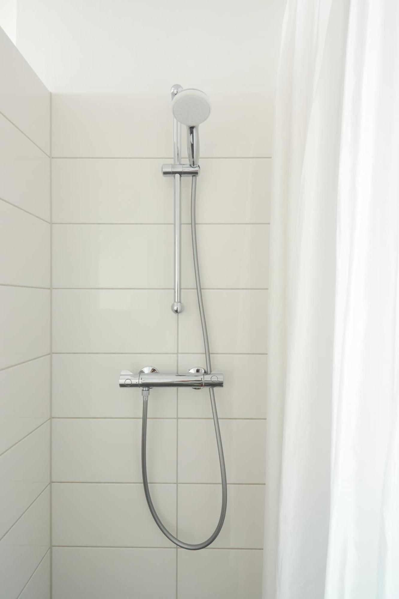 Beautiful 3 Bedroom Apartment Near Shopping & Metro Копенхаген Екстериор снимка